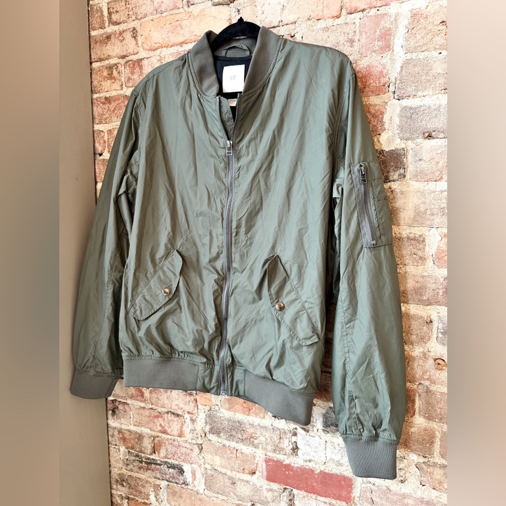 H&M Green Olive Bomber Jacket Size Medium